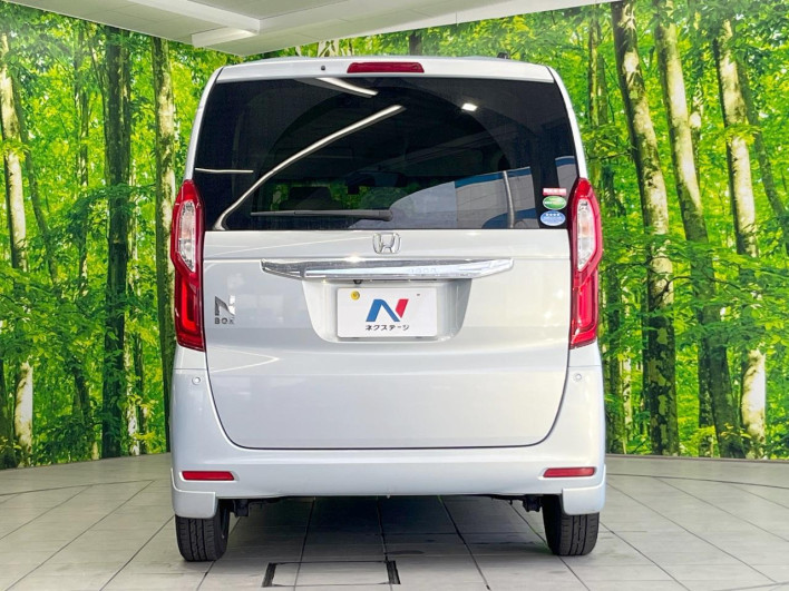 2018 Honda N-BOX DBA-JF3 (UW-6a2a26a0caed2)[7]