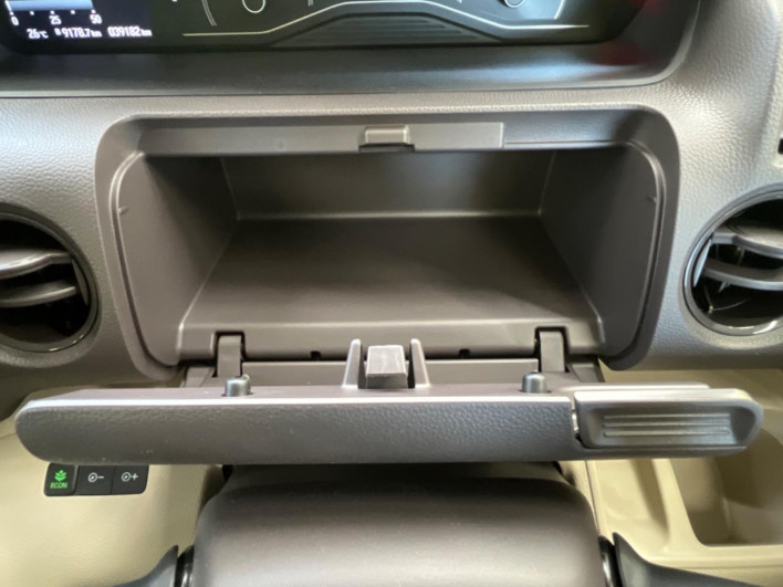 2019 Honda N-BOX DBA-JF3 (UW-6a2a26a27f61d)[22]