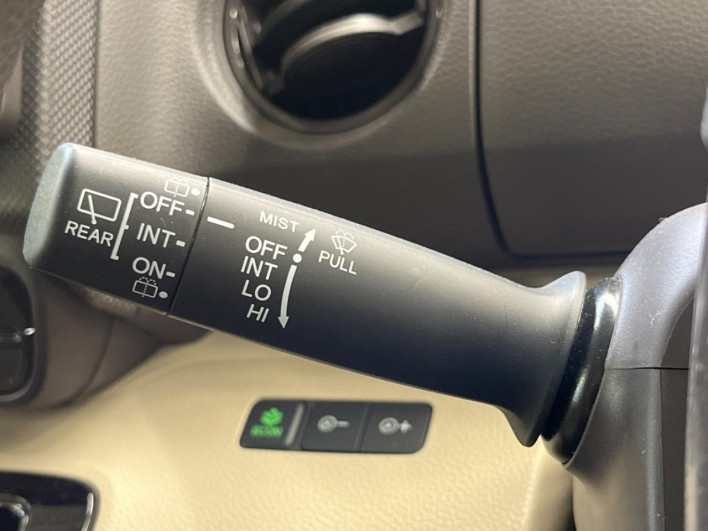 2019 Honda N-BOX DBA-JF3 (UW-6a2a26a27f61d)[18]