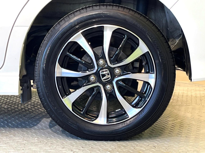 2019 Honda N-BOX CUSTOM DBA-JF3 (UW-6a2a26a324c9b)[14]