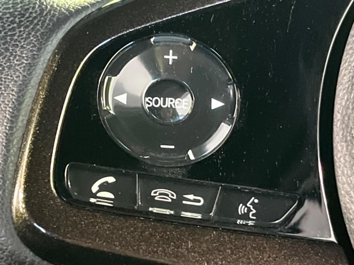 2020 Honda N-BOX CUSTOM 6BA-JF3 (UW-6a2a26a5e716a)[17]