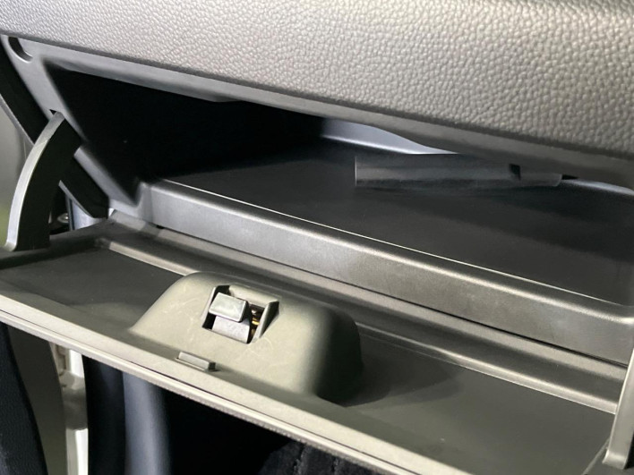 2020 Honda N-BOX CUSTOM 6BA-JF3 (UW-6a2a26a5e716a)[5]