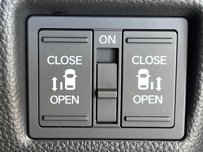2020 Honda N-BOX CUSTOM 6BA-JF3 (UW-6a2a26a5e716a)[25]