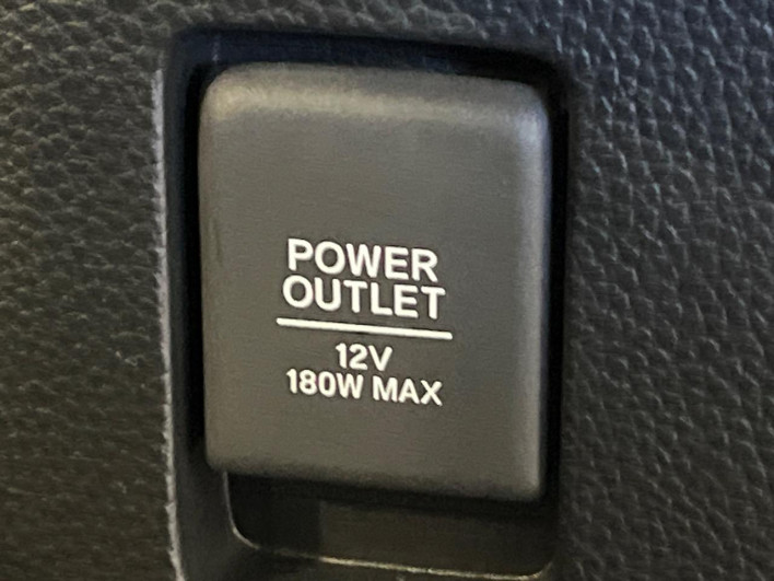 2020 Honda N-BOX CUSTOM 6BA-JF3 (UW-6a2a26a5e716a)[24]