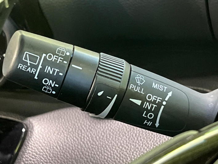 2020 Honda N-BOX CUSTOM 6BA-JF3 (UW-6a2a26a5e716a)[15]