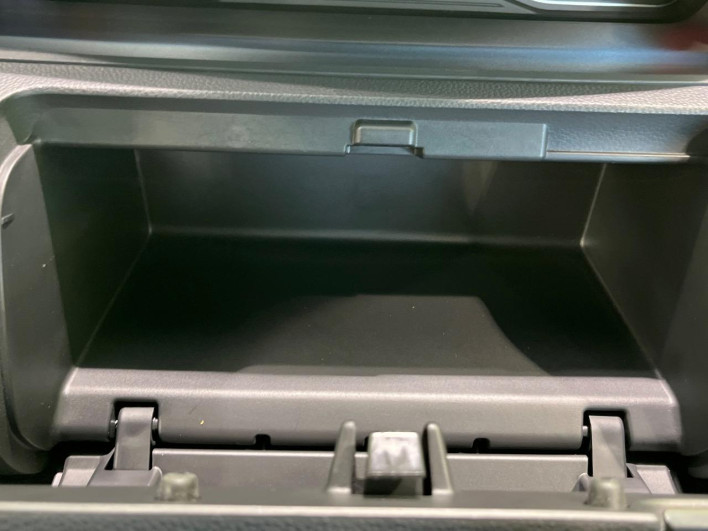 2020 Honda N-BOX CUSTOM 6BA-JF3 (UW-6a2a26a5e716a)[22]