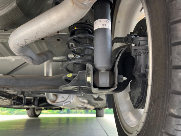 2021 Honda N-BOX CUSTOM 6BA-JF3 (UW-6a2a26a69e1dc)[14]