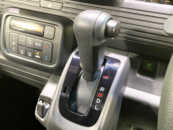 2019 Honda N-VAN HBD-JJ1 (UW-6a2a26bfdac4b)[24]