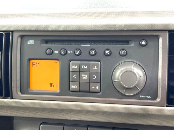 2015 Toyota Passo DBA-KGC35 (UW-6a2a26cc9eb60)[17]