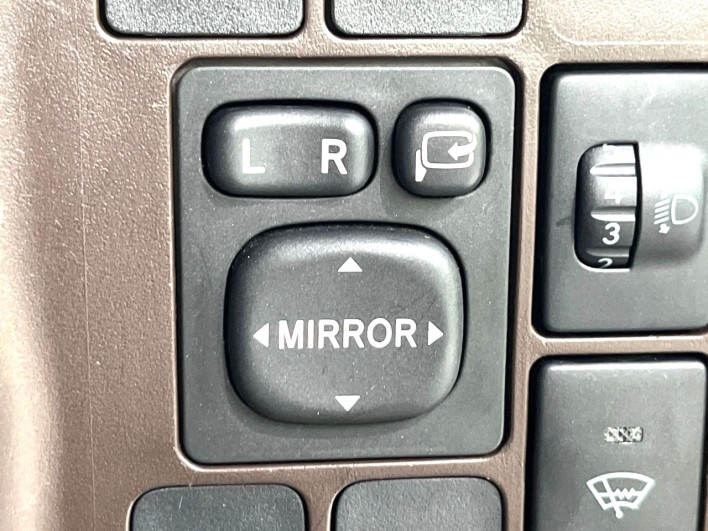2015 Toyota Passo DBA-KGC35 (UW-6a2a26cc9eb60)[15]