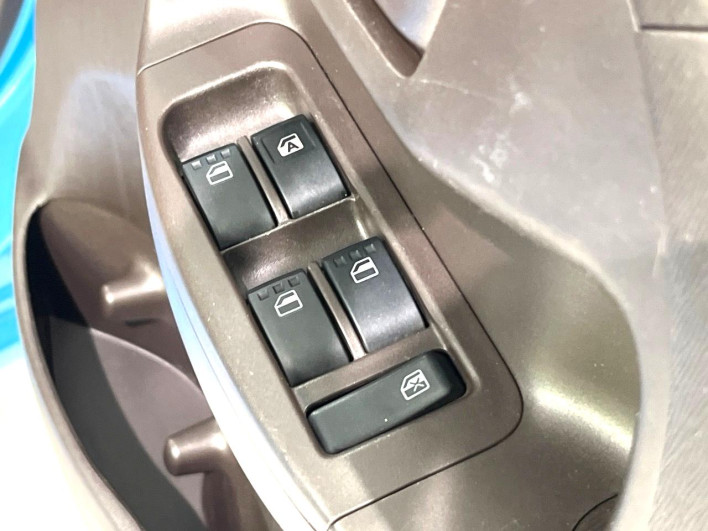 2015 Toyota Passo DBA-KGC35 (UW-6a2a26cc9eb60)[11]
