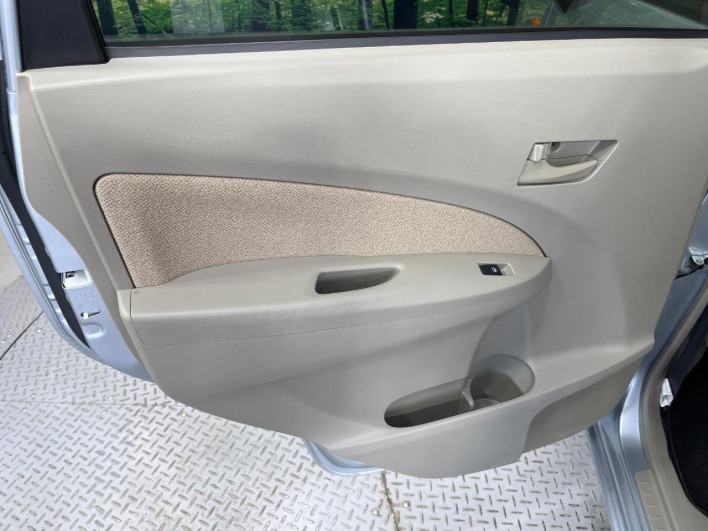 2014 Daihatsu Move DBA-LA100S (UW-6a2a26d56eeb2)[22]