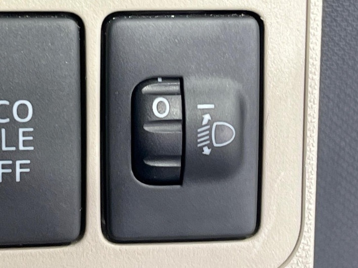 2014 Daihatsu Move DBA-LA100S (UW-6a2a26d56eeb2)[8]