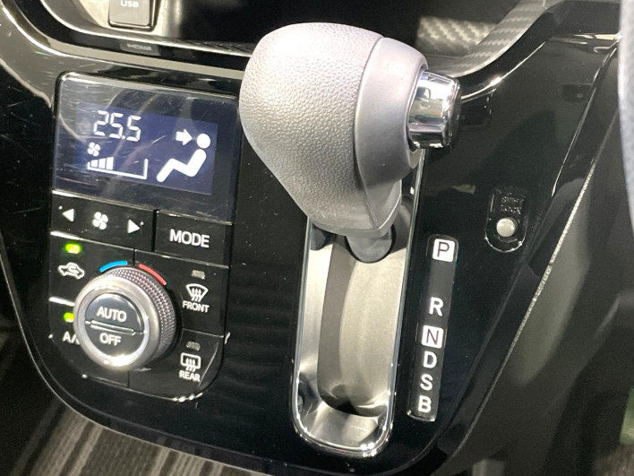 2018 Daihatsu Cast DBA-LA250S (UW-6a2a26da2c155)[24]