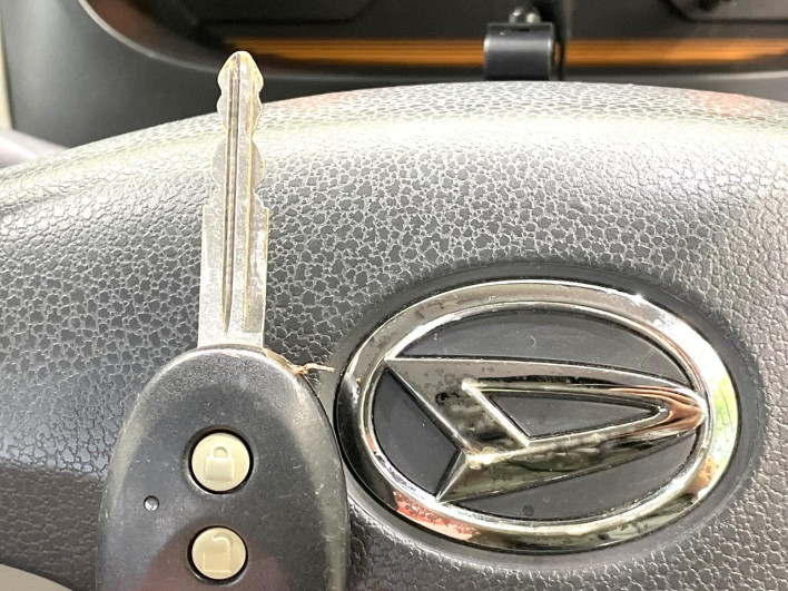 2013 Daihatsu Mirai Ease DBA-LA300S (UW-6a2a26dc0b421)[10]