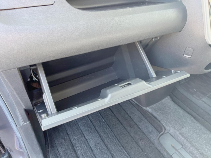 2017 Daihatsu Tanto DBA-LA600S (UW-6a2a26e4330d7)[16]