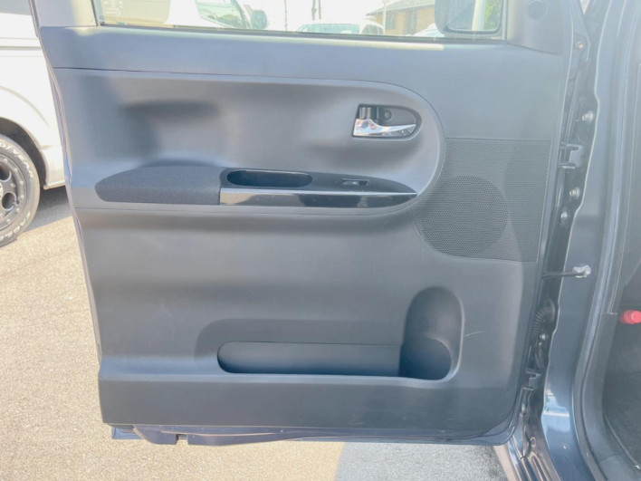 2017 Daihatsu Tanto DBA-LA600S (UW-6a2a26e4330d7)[17]