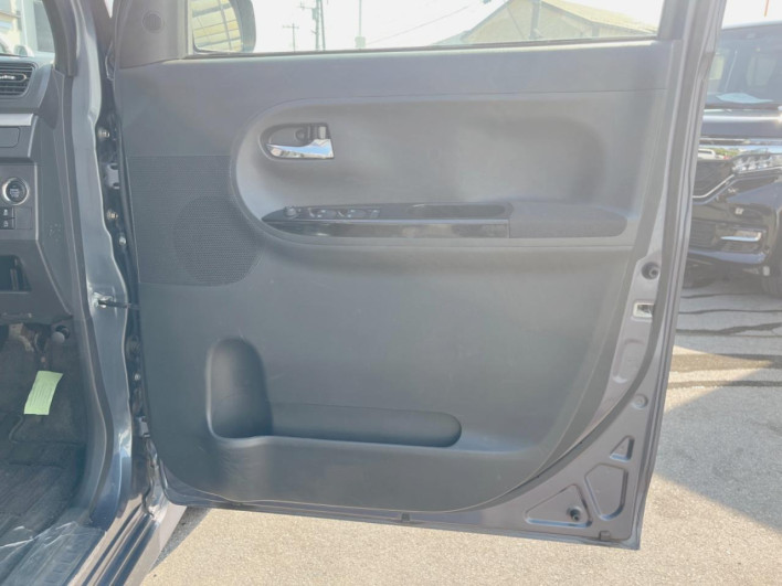 2017 Daihatsu Tanto DBA-LA600S (UW-6a2a26e4330d7)[21]
