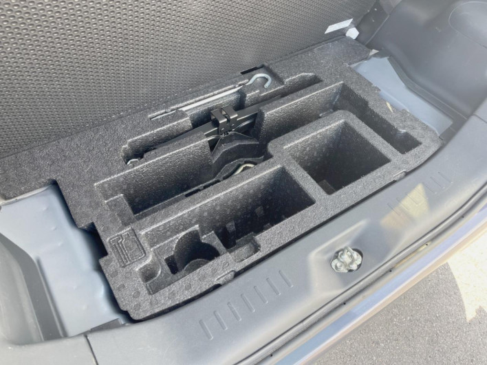 2017 Daihatsu Tanto DBA-LA600S (UW-6a2a26e4330d7)[8]