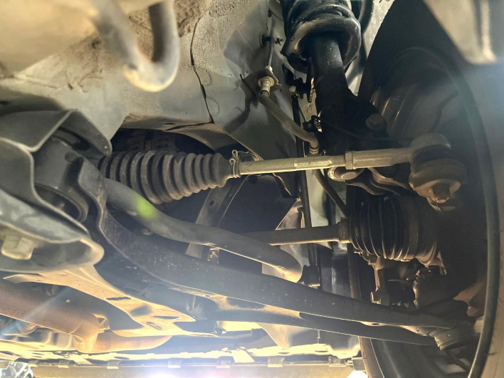 2017 Toyota Pixis Mega DBA-LA700A (UW-6a2a26ee8cada)[10]