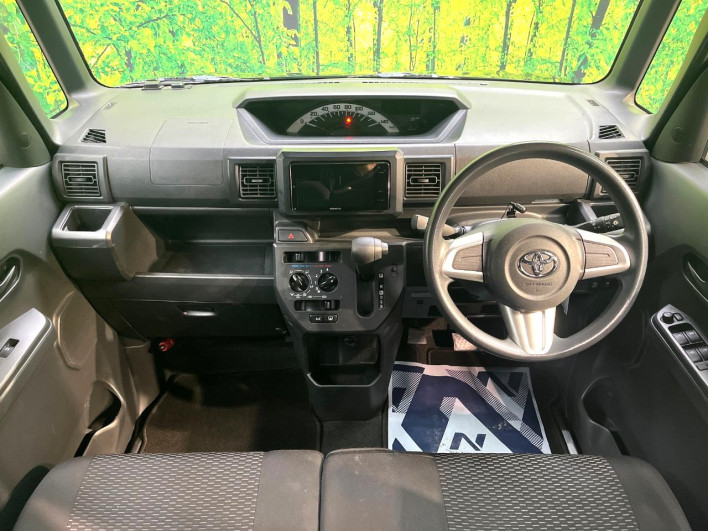 2017 Toyota Pixis Mega DBA-LA700A (UW-6a2a26ee8cada)[29]