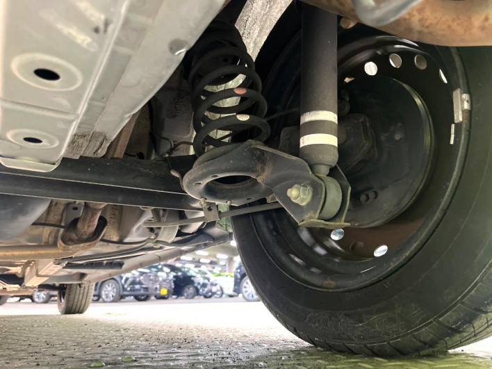 2017 Toyota Pixis Mega DBA-LA700A (UW-6a2a26ee8cada)[8]