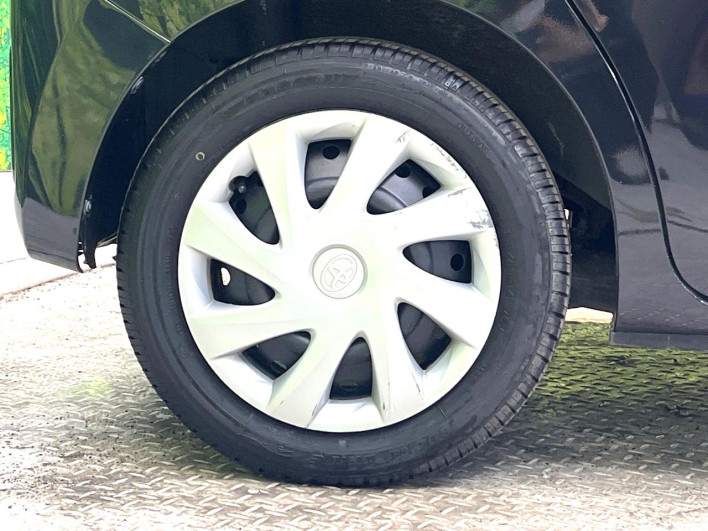 2017 Toyota Pixis Mega DBA-LA700A (UW-6a2a26ee8cada)[5]