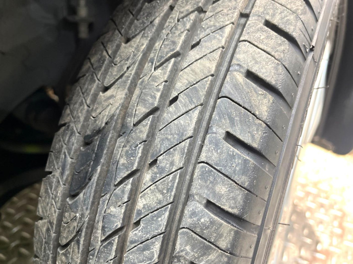 2017 Toyota Pixis Mega DBA-LA700A (UW-6a2a26ee8cada)[9]