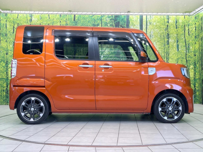 2015 Daihatsu Wake DBA-LA700S (UW-6a2a26eeda819)[11]