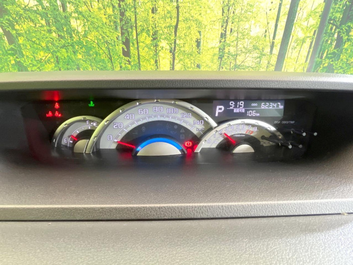 2015 Daihatsu Wake DBA-LA700S (UW-6a2a26eeda819)[21]