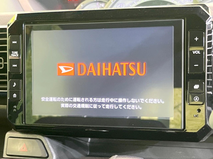 2015 Daihatsu Wake DBA-LA700S (UW-6a2a26eeda819)[28]