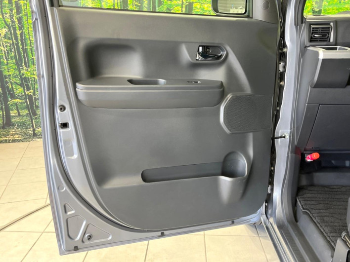 2018 Daihatsu Wake DBA-LA710S (UW-6a2a26f03cd77)[11]