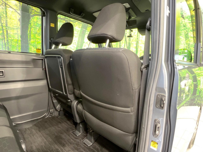 2018 Daihatsu Wake DBA-LA710S (UW-6a2a26f03cd77)[19]