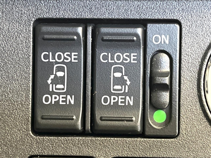 2018 Daihatsu Wake DBA-LA710S (UW-6a2a26f03cd77)[27]