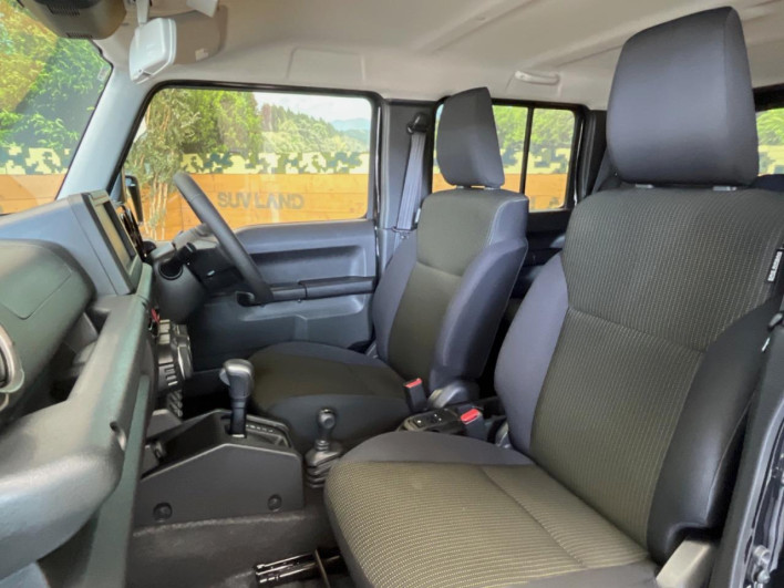 2026 Suzuki Jimny Nomad 3BA-JC74W (UW-6a2a27109d757)[13]
