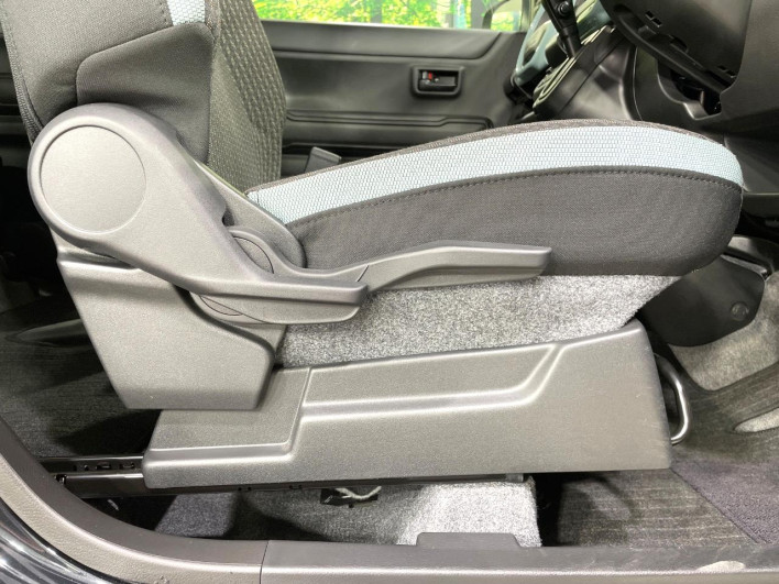 2025 Mazda Flair Crossover 5AA-MS92S (UW-6a2a273a5e7ed)[19]
