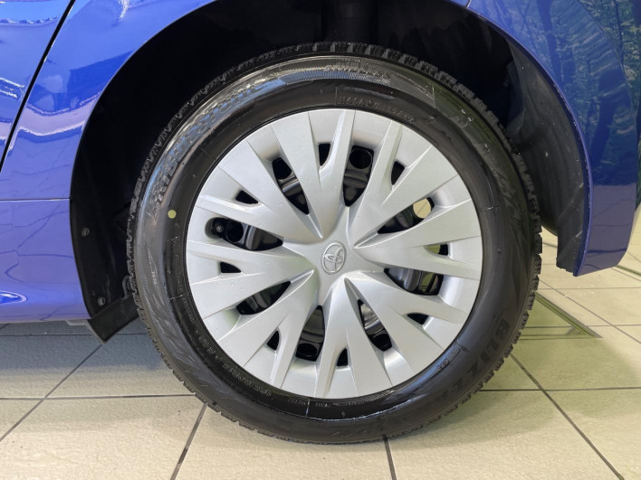 2021 Toyota Yaris 6AA-MXPH10 (UW-6a2a274a4e654)[15]