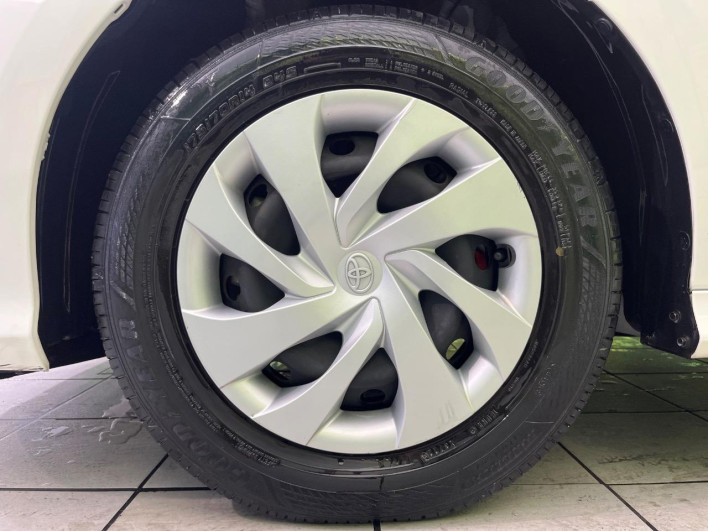 2021 Toyota Yaris 6AA-MXPH10 (UW-6a2a274a53be4)[12]