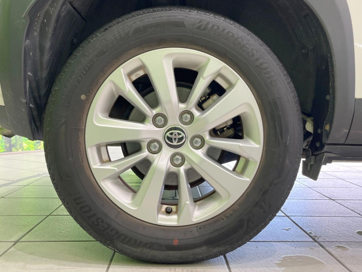 2021 Toyota Yaris Cross 6AA-MXPJ10 (UW-6a2a274c9b106)[11]