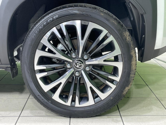 2022 Toyota Yaris Cross 6AA-MXPJ10 (UW-6a2a274d6b977)[6]