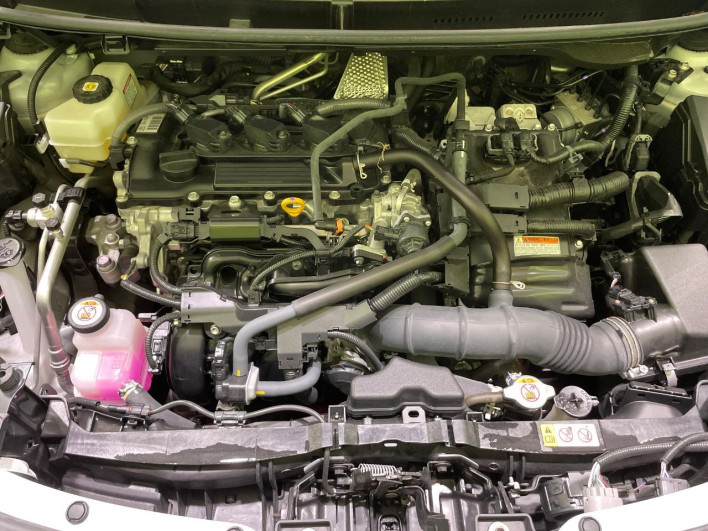 2022 Toyota Yaris Cross 6AA-MXPJ10 (UW-6a2a274d6b977)[20]