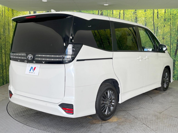 2023 Toyota Voxy 6BA-MZRA90W (UW-6a2a27671f63c)[8]