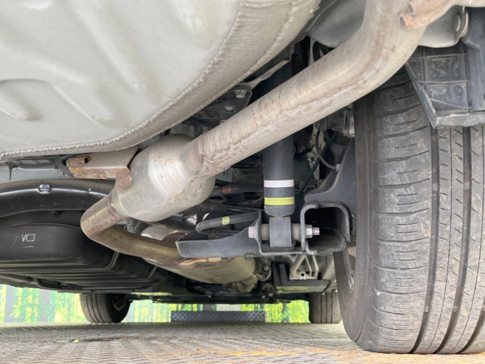 2023 Toyota Voxy 6BA-MZRA90W (UW-6a2a27671f63c)[14]