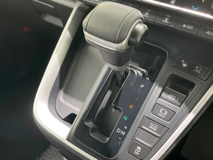 2023 Toyota Voxy 6BA-MZRA90W (UW-6a2a27671f63c)[26]