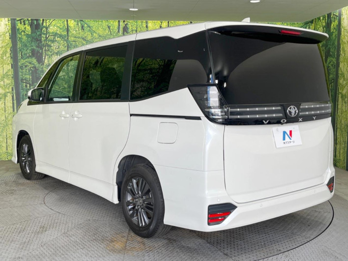 2023 Toyota Voxy 6BA-MZRA90W (UW-6a2a27671f63c)[6]