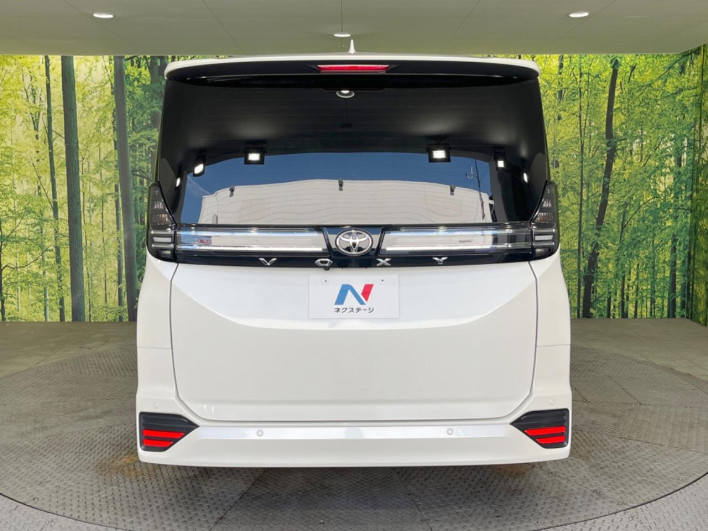 2023 Toyota Voxy 6BA-MZRA90W (UW-6a2a27671f63c)[7]