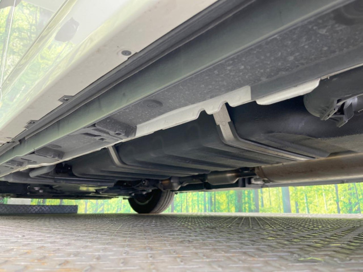 2023 Toyota Voxy 6BA-MZRA90W (UW-6a2a27671f63c)[15]