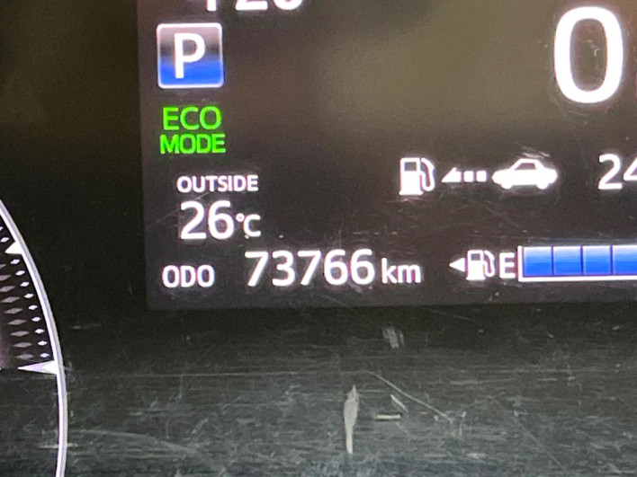 2015 Toyota Sienta DAA-NHP170G (UW-6a2a2772ee74a)[2]