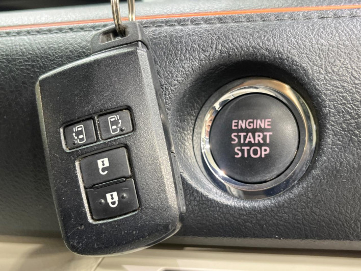 2016 Toyota Sienta DBA-NSP170G (UW-6a2a2775add12)[17]