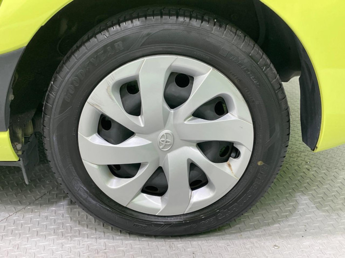 2017 Toyota Sienta DBA-NSP170G (UW-6a2a277616e31)[8]